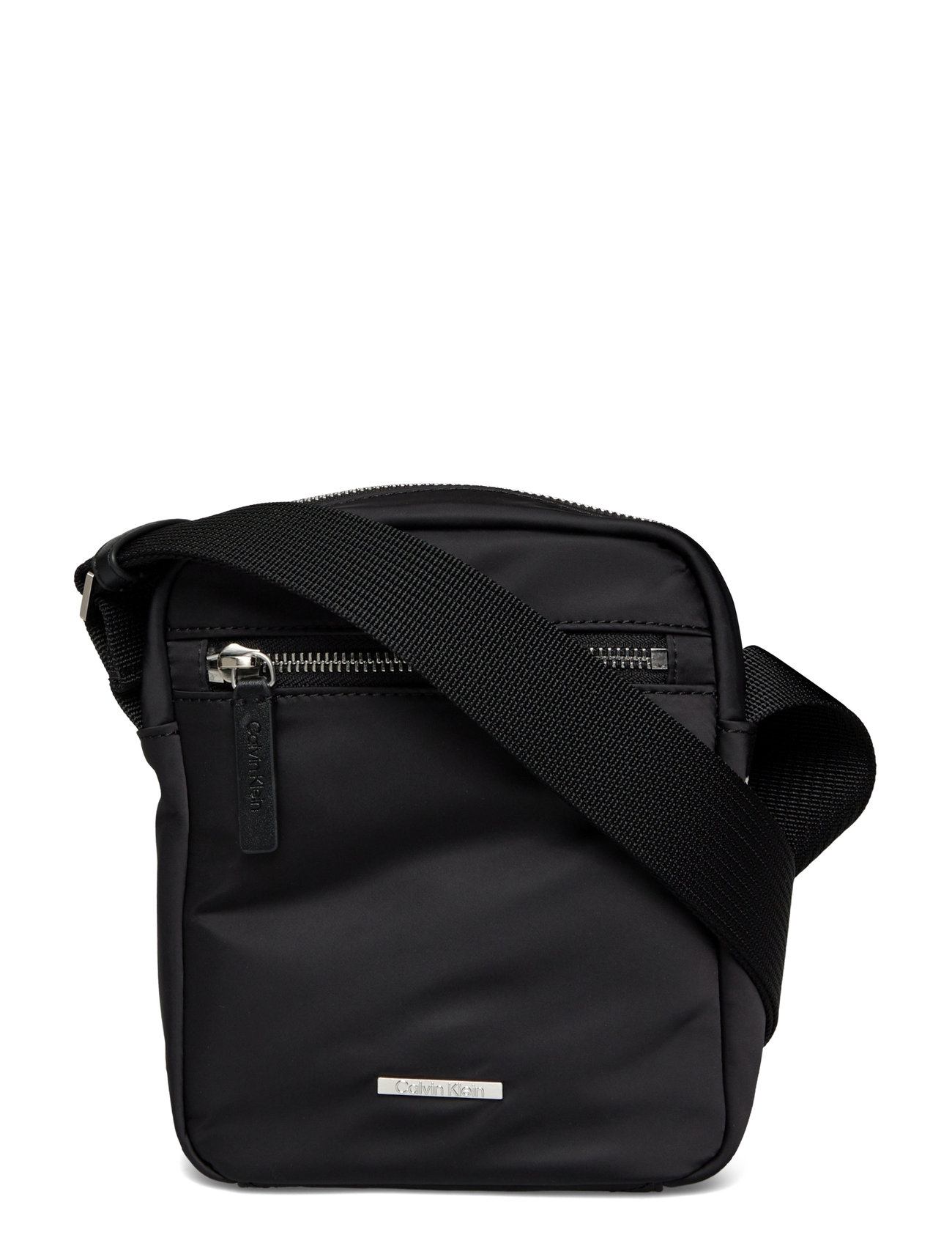 Calvin Klein Sleek Nylon Reporter, One Size, Black, Tasker > Crossbody-Tasker, Herre