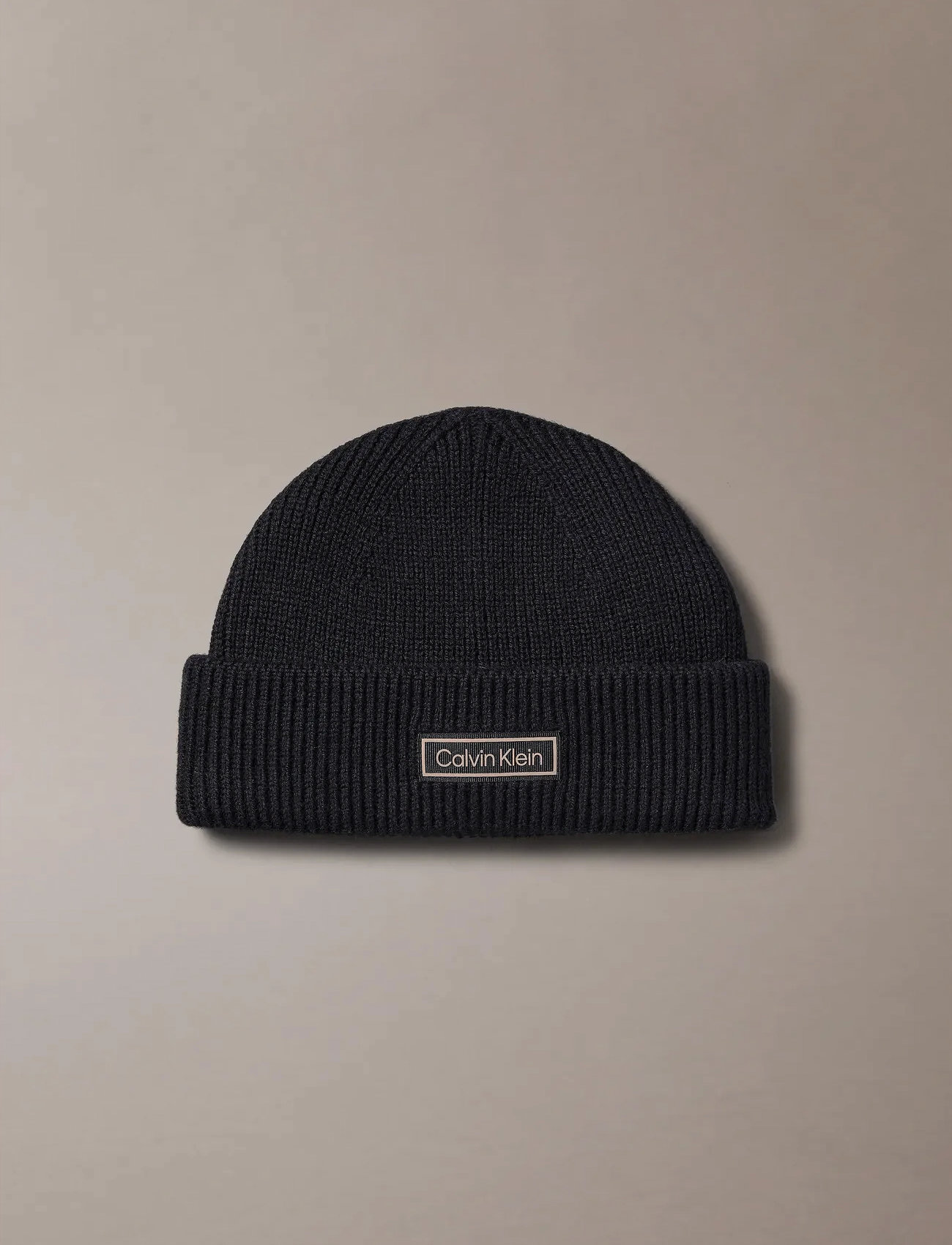 Calvin Klein Patch Chunky Rib Docker Beanie, One Size, Black, Hovedbeklædning > Huer, Herre