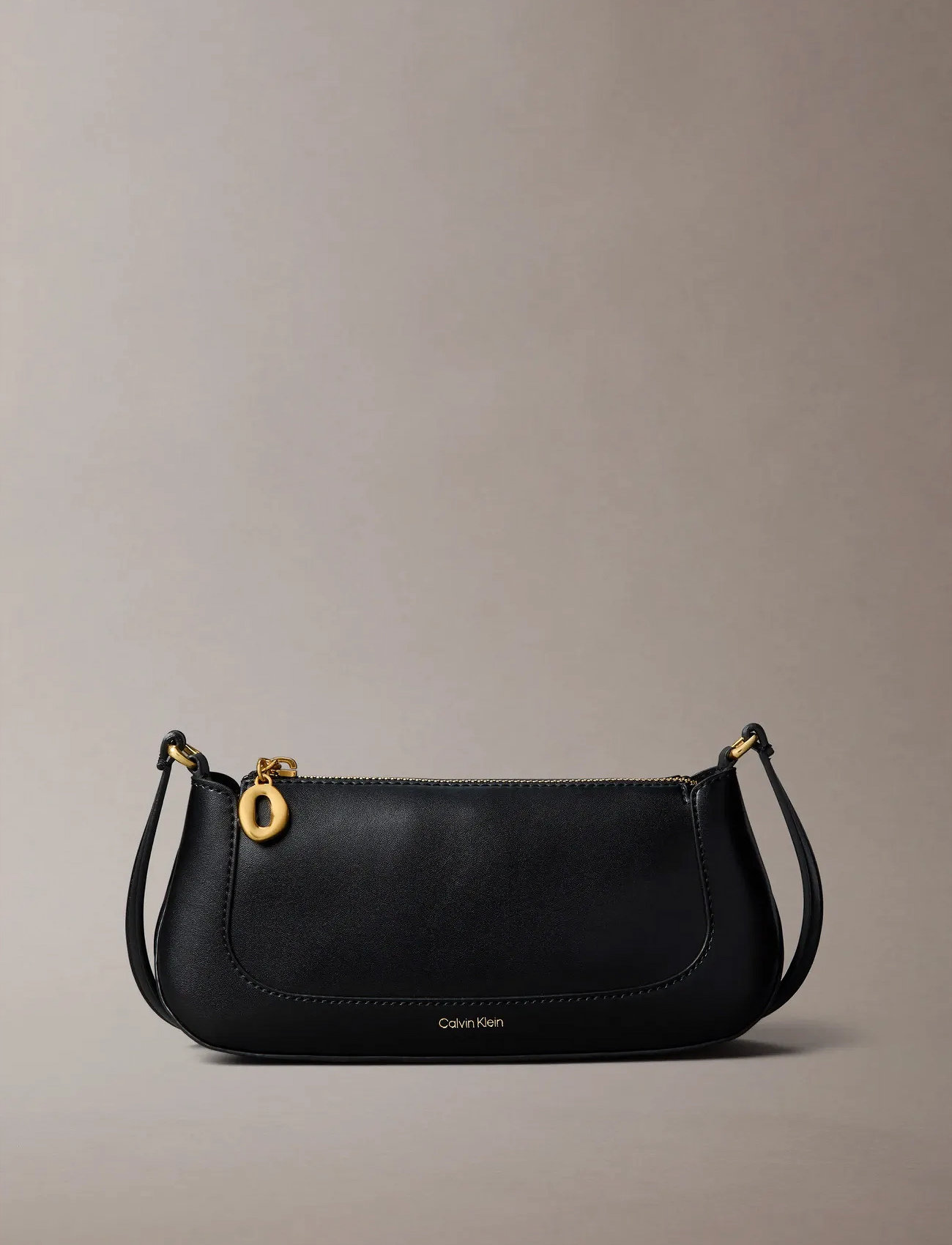Calvin Klein Hardware Zip Crossbody, One Size, Black, Tasker > Crossbody-Tasker, Dame