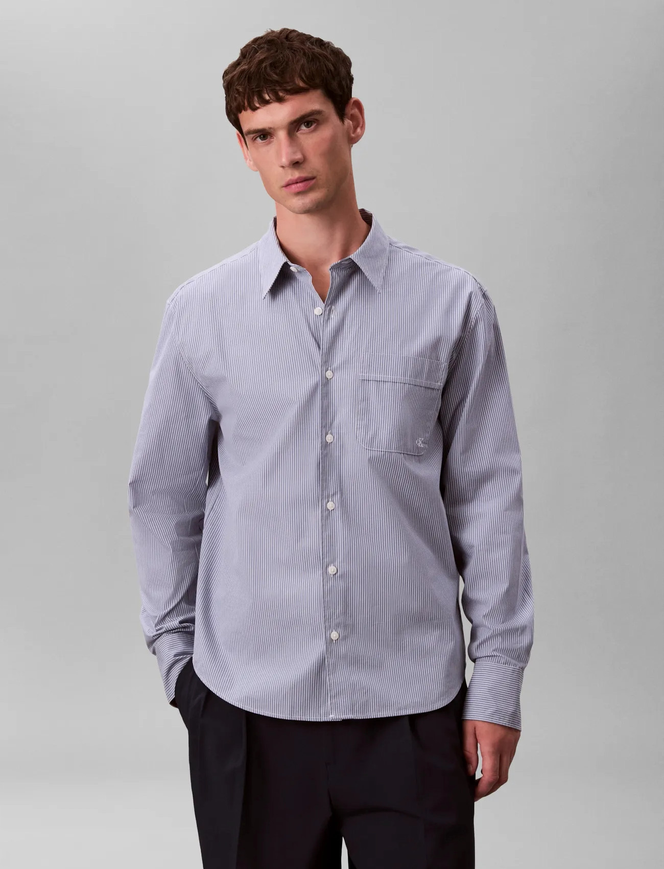 Calvin Klein Ls Yd Thin Stripe Poplin Easy Sh, M, Blue, Skjorter > Afslappet Shirts, Herre