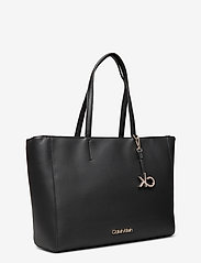 calvin klein shopper