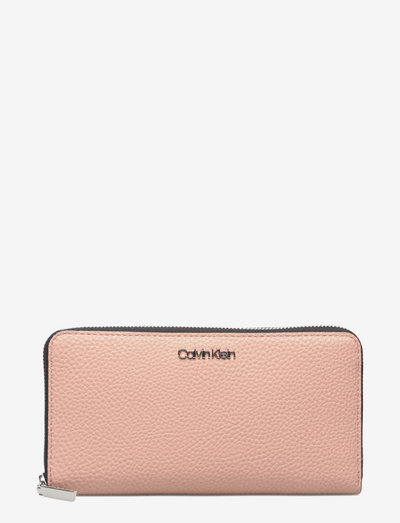 calvin klein outlet wallet