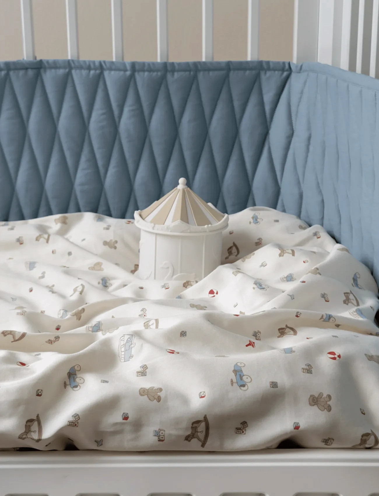Cam Cam Copenhagen Bedding Set, Baby, 70X100cm - Gots - Carousel, One Size, Cream, Sengetekstiler > Sengesæt, Unisex
