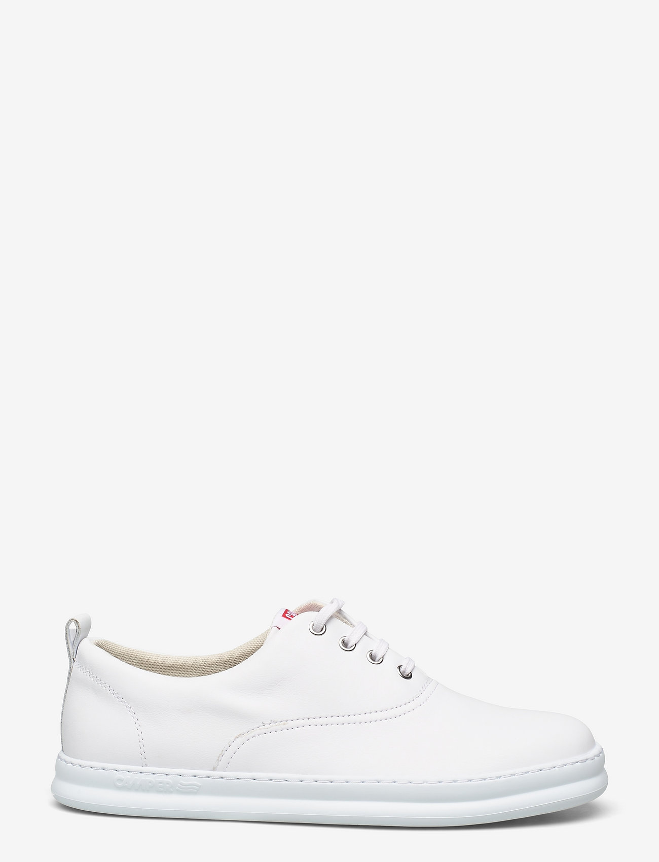 camper runner four black