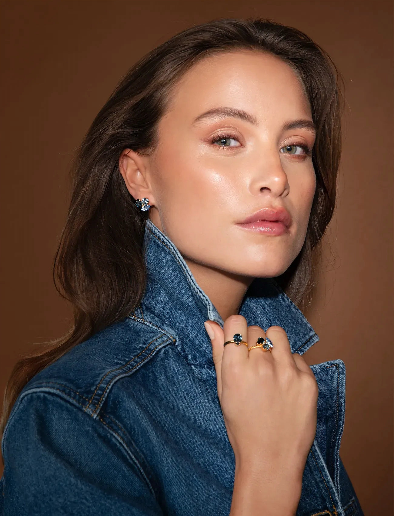 Caroline Svedbom Ana Earrings Gold, One Size, Blue, Øreringe > Ørestikker, Dame