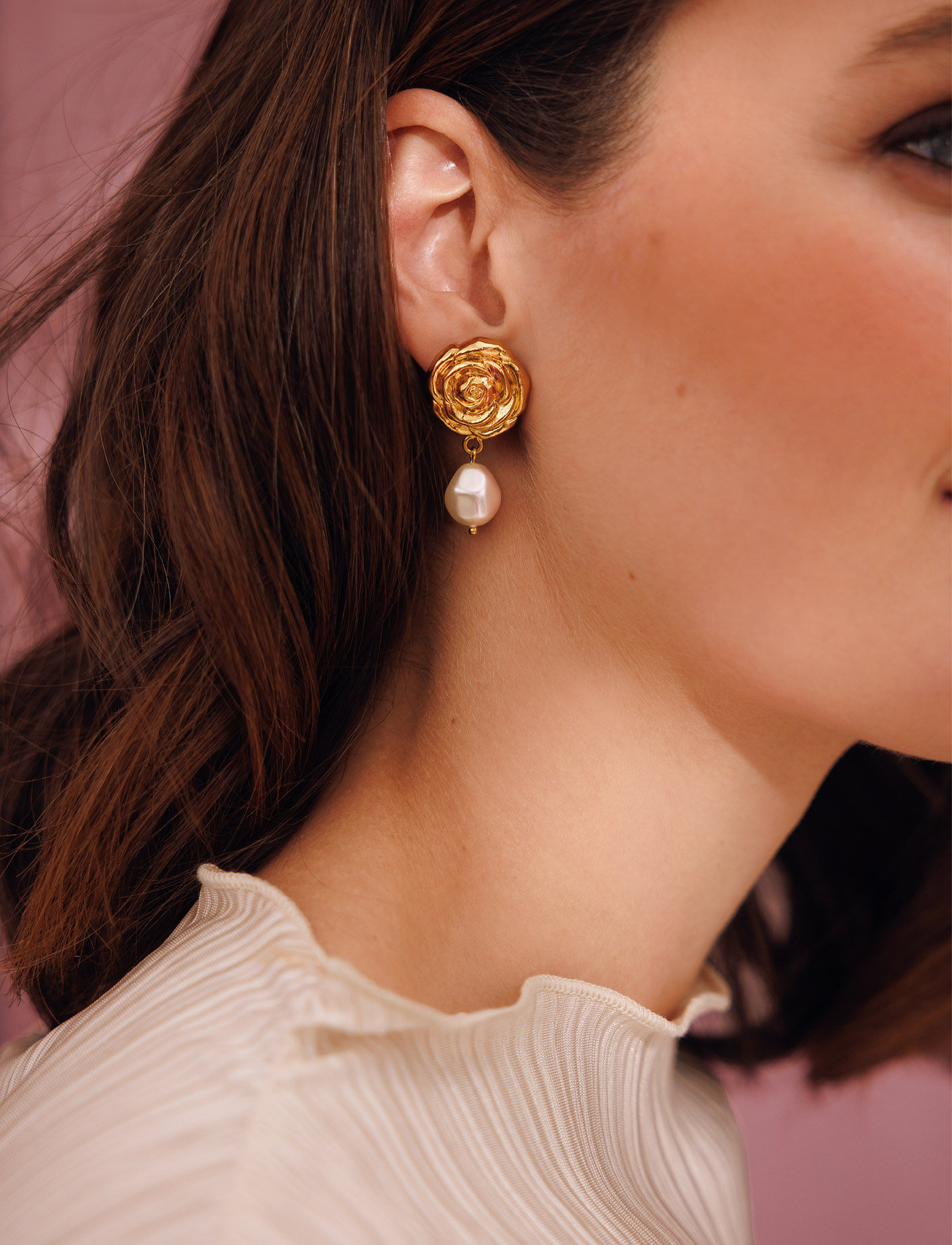 Caroline Svedbom Rosita Pearl Earrings Gold, One Size, Gold, Øreringe > Øreringe Med Vedhæng, Dame