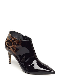 Skor | Ankelboots med klack | Stort utbud av nya styles Rita (Dark Brown) (1085.40 kr) Carvela Kurt Geiger