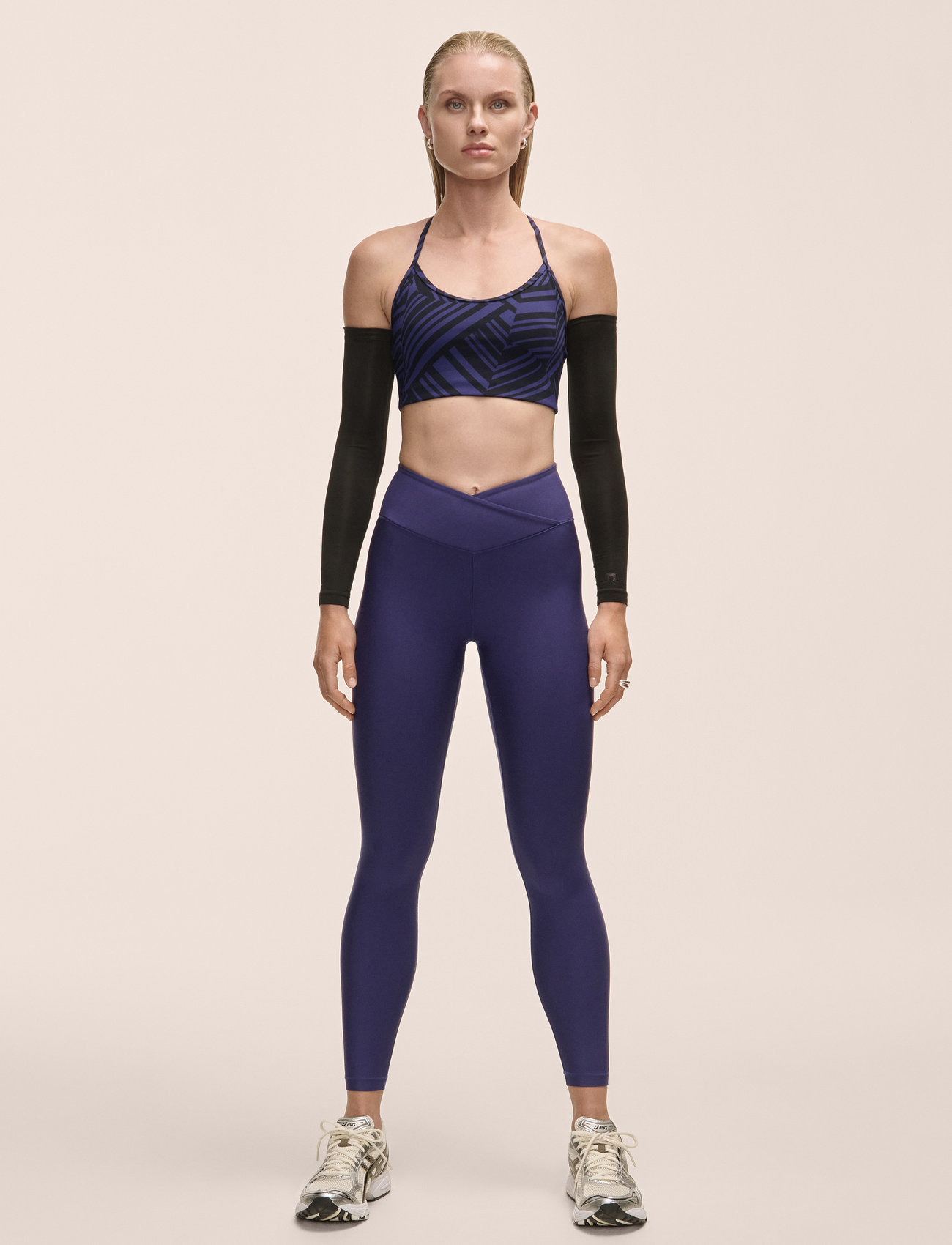 Casall Overlap High Waist Tights, 38, Purple, Sport > Løbetræningstights, Dame