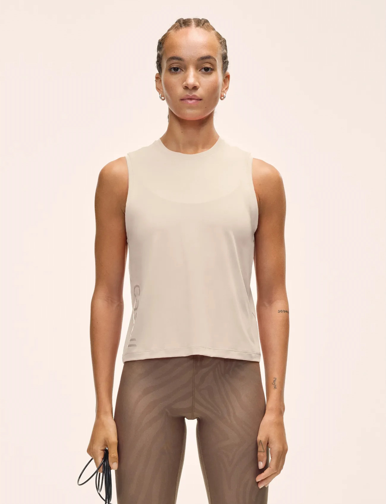 Casall Graphic Tank, M, Beige, Sports Overdele & T-shirts > Sport Tank Overdele, Dame