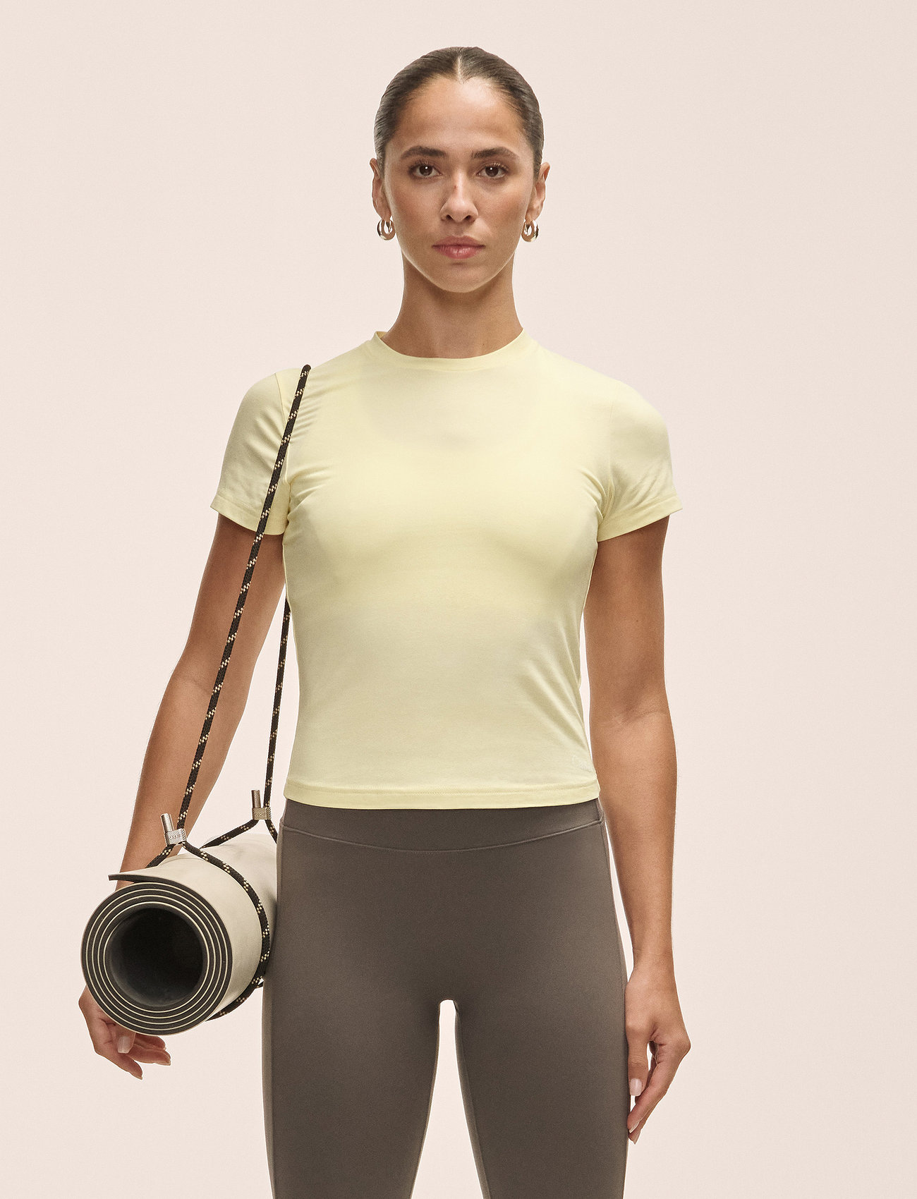 Casall Cotton Blend Slim Tee, S, Yellow, Sports Overdele & T-shirts > Sport T-shirts, Dame