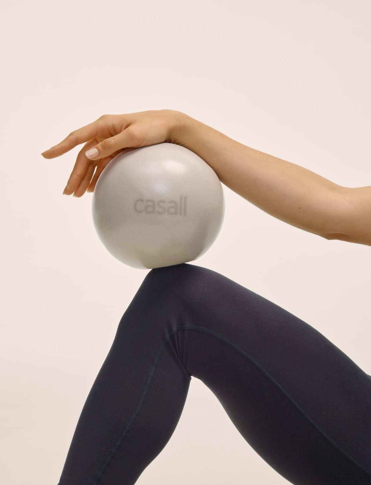 Casall Body Toning Ball, One Size, Beige, Træningsudstyr > Udstyr Til Hjemmetræning, Dame
