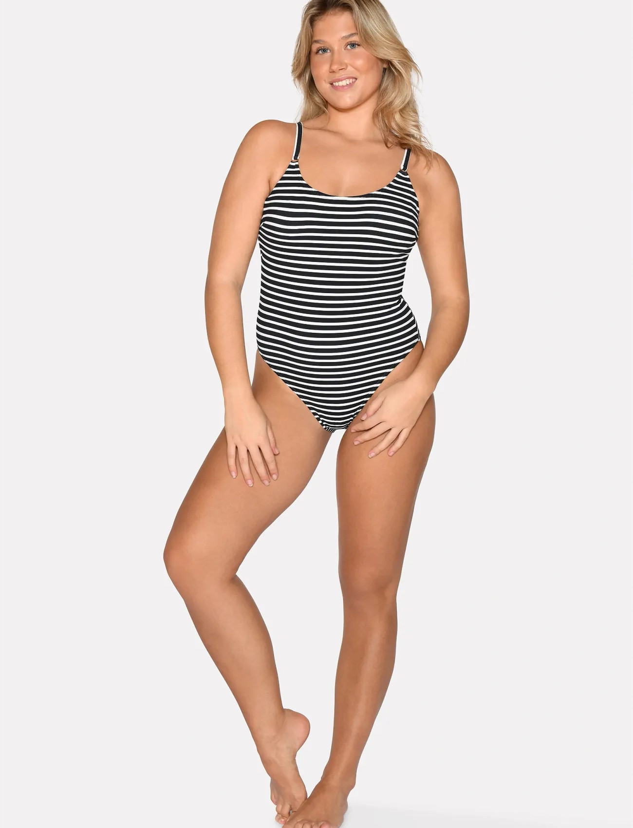 CCDK Copenhagen Bella Swimsuit W. Wire, B x 80, Black, Badetøj > Badedragter, Dame