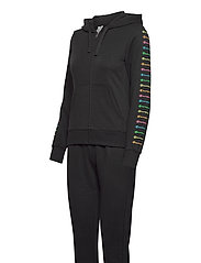 black champion sweatsuit