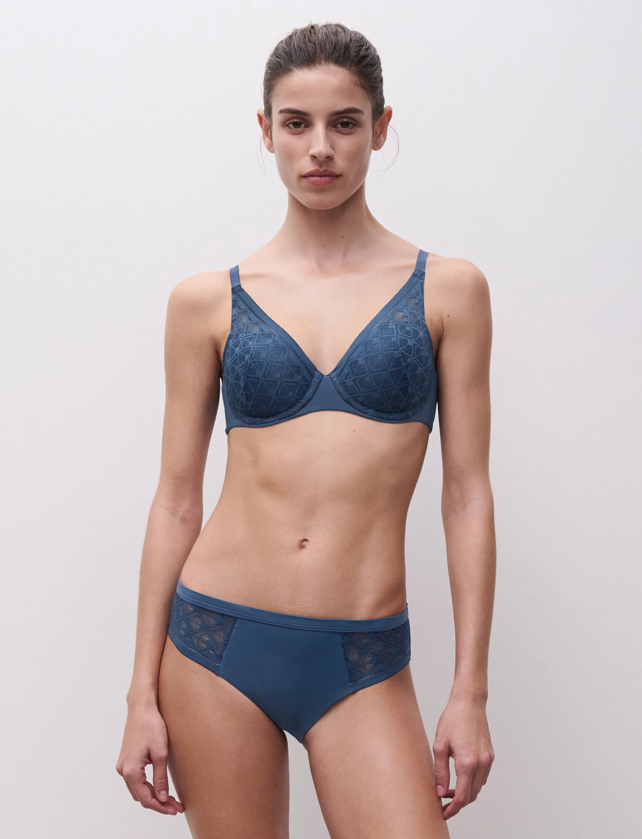 CHANTELLE Ace Covering Memory Bra, E x 80, Blue, Bh'Er & Toppe > Bh'Er Med Ledning, Dame
