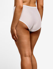 CHANTELLE - Chic Essential High-waisted support brief - midi & maxi - white - 3