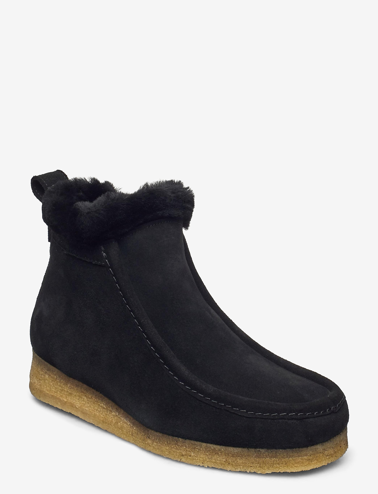 clarks wallabee ankle boots