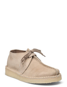 clarks originals desert trek shoes