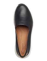 clarks un rio step