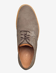 clarks atticus lace grey