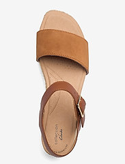 clarks lana shore