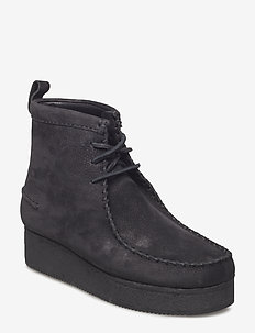 clarks wallabee craft black