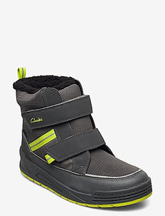 clarks winter boots