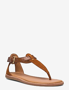 clarks flat sandals sale