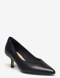 clarks collection pumps