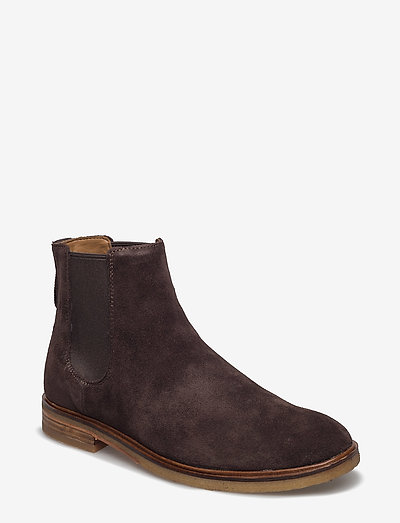 chelsea boots men clarks