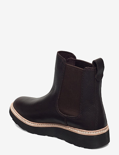 clarks trace cora boots