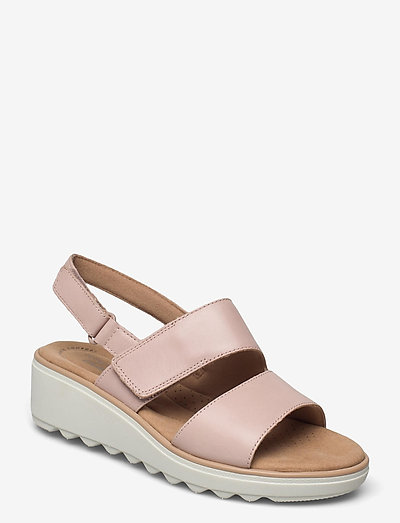 clarks sandals flat