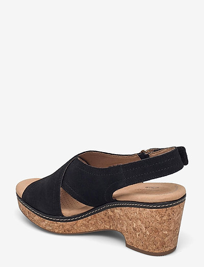 clarks giselle cove black