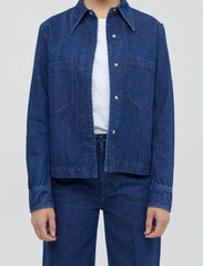 Closed - womens jacket - vestes en jean non doublées - dark blue - 3