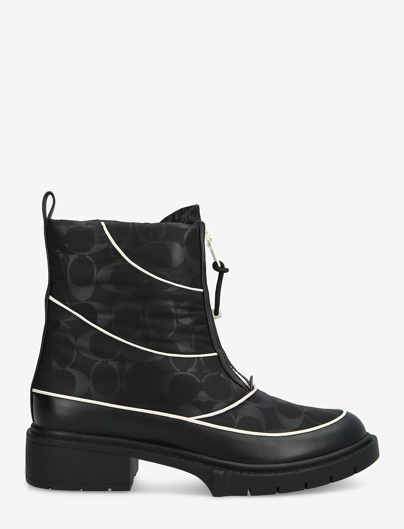leona boot in black