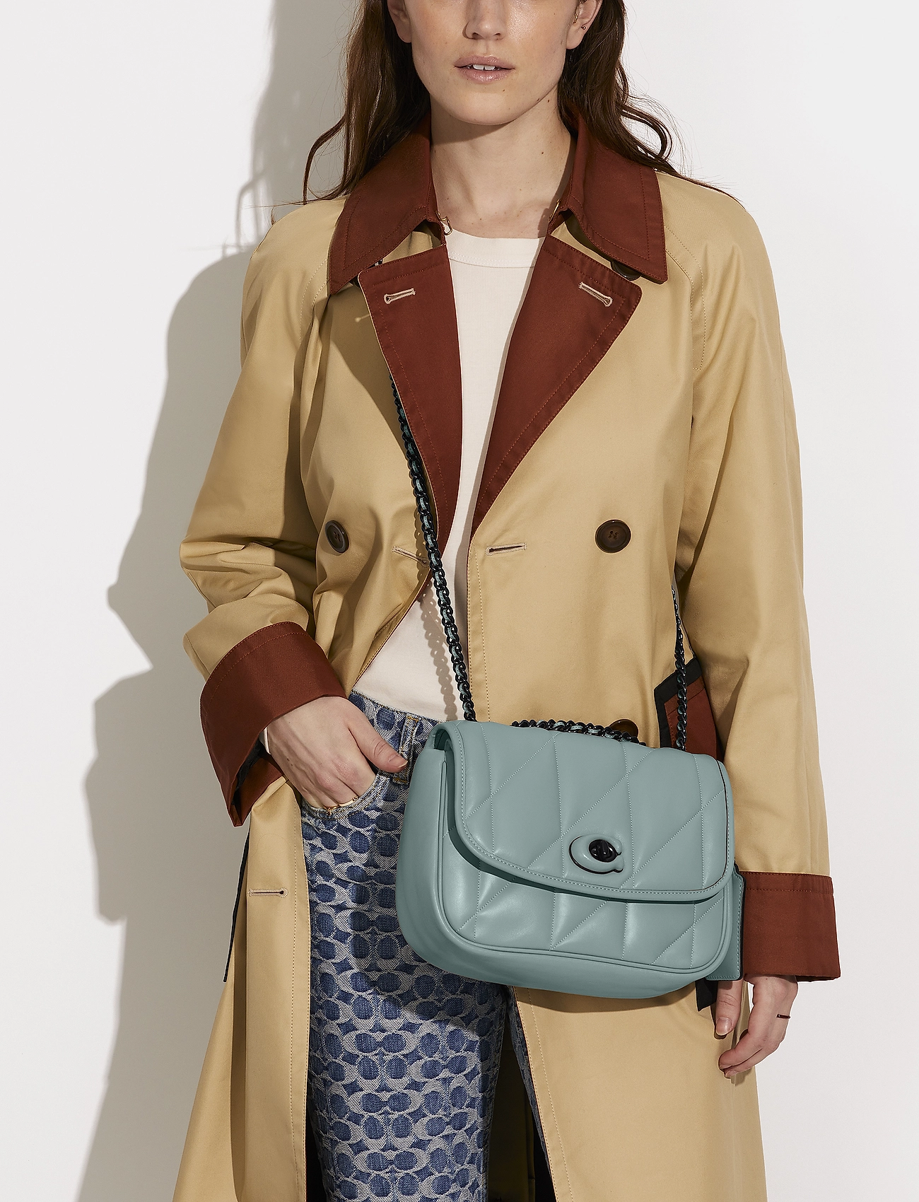 Coach Novelty Leather Shoulder Bag 