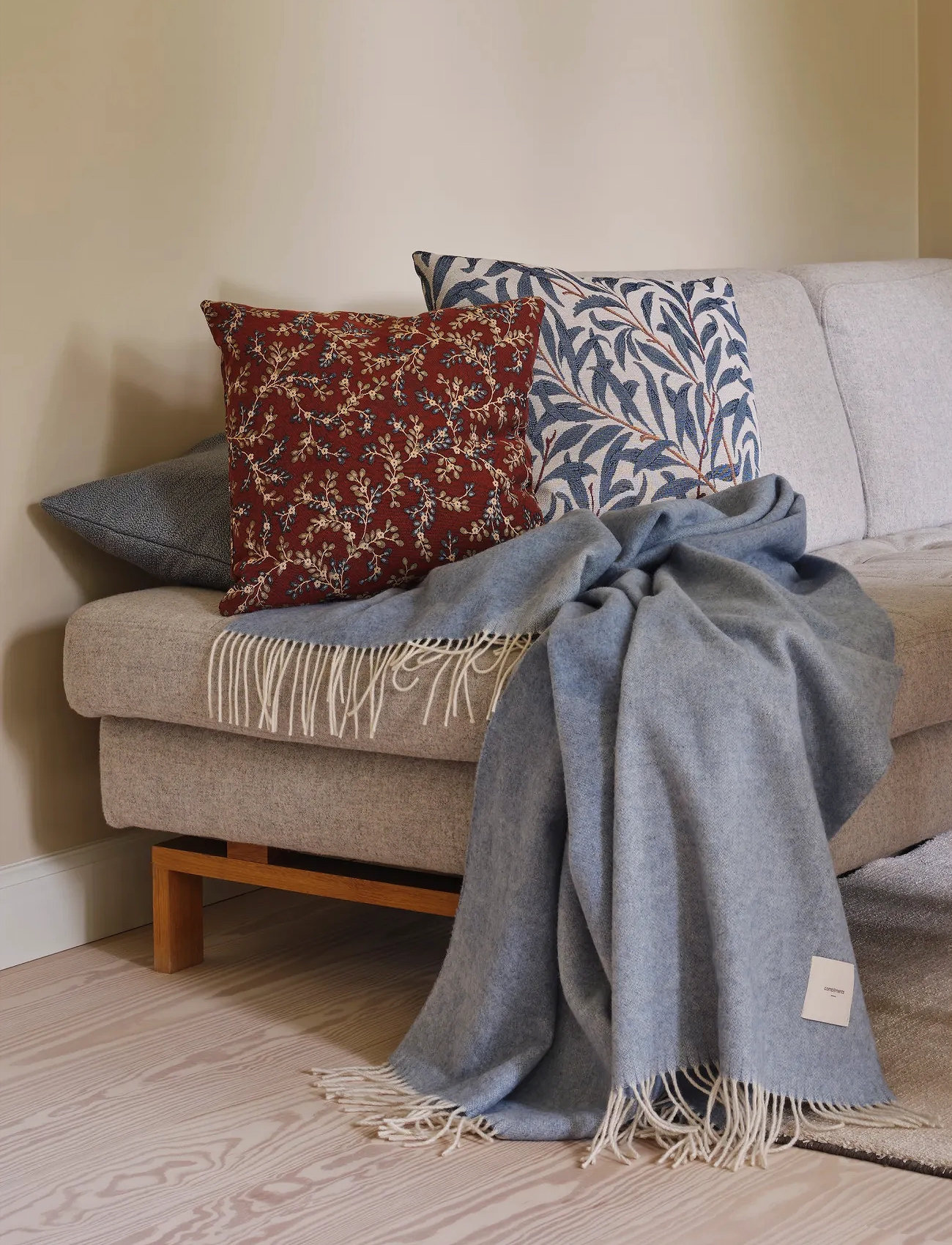 compliments Waves Throw, 140X200 cm, Blue, Puder & Tæpper > Tæpper & Plaider, Unisex