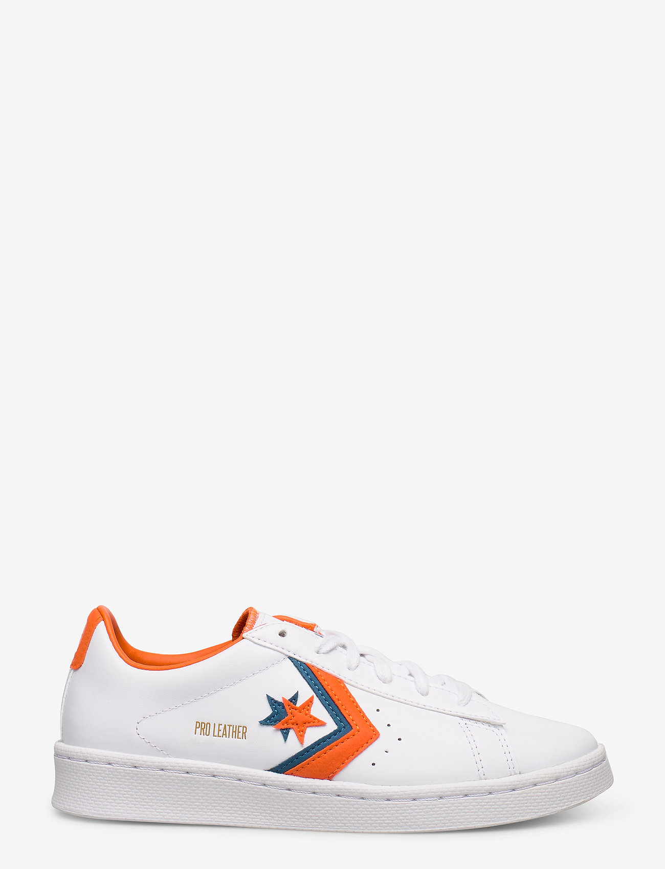 leather low top sneakers