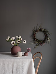 Cooee Design - Ball Vase 8cm - maljakot - cinder rose - 1