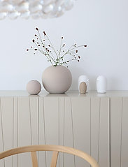Cooee Design - Ceramic Bird 12cm - veistokset & posliinikoristeet - white - 2
