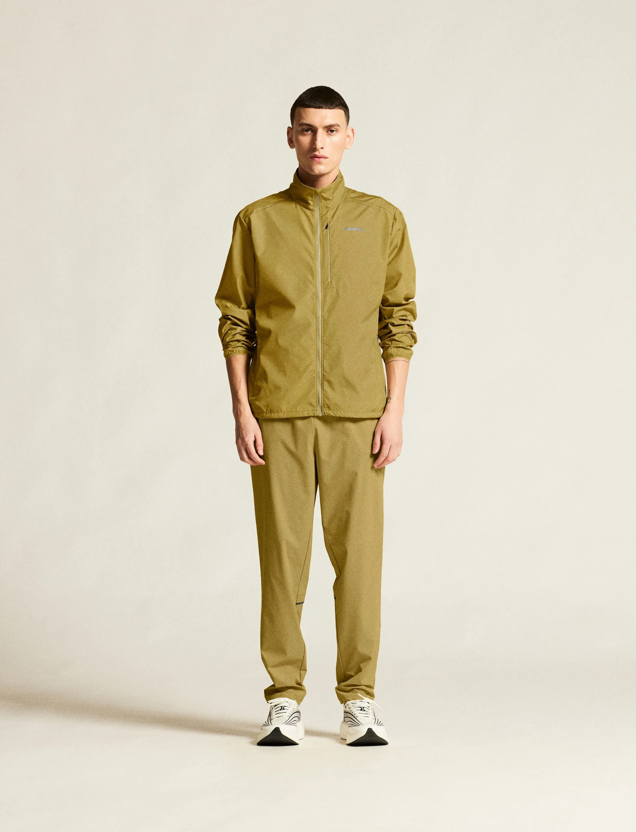Craft Essence Wind Jacket 2 M, M, Beige, Sport Jackets > Sport Training Jackets, Herre