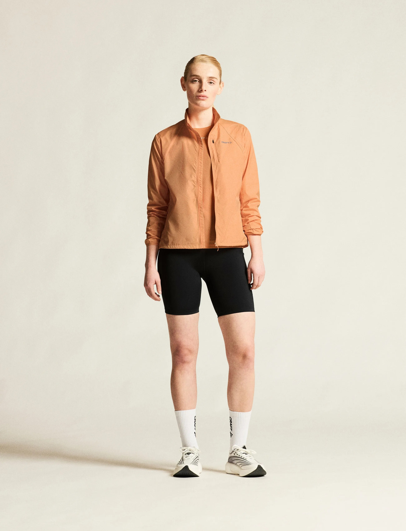 Craft Essence Wind Jacket 2 W, M, Coral, Sport Jackets > Sport Training Jackets, Dame