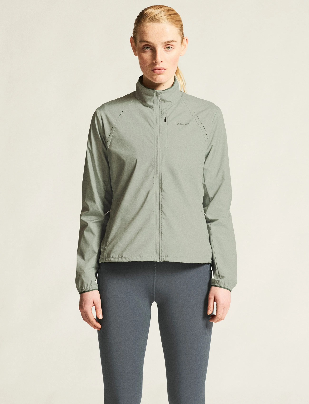 Craft Essence Wind Jacket 2 W, XXL, Grey, Sport Jackets > Sport Training Jackets, Dame