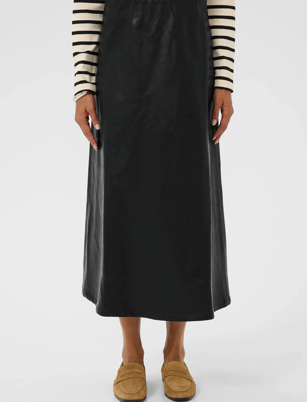 Culture Culilli Pu Skirt, S, Black, Nederdele > Knælange Og Midi Nederdele, Dame