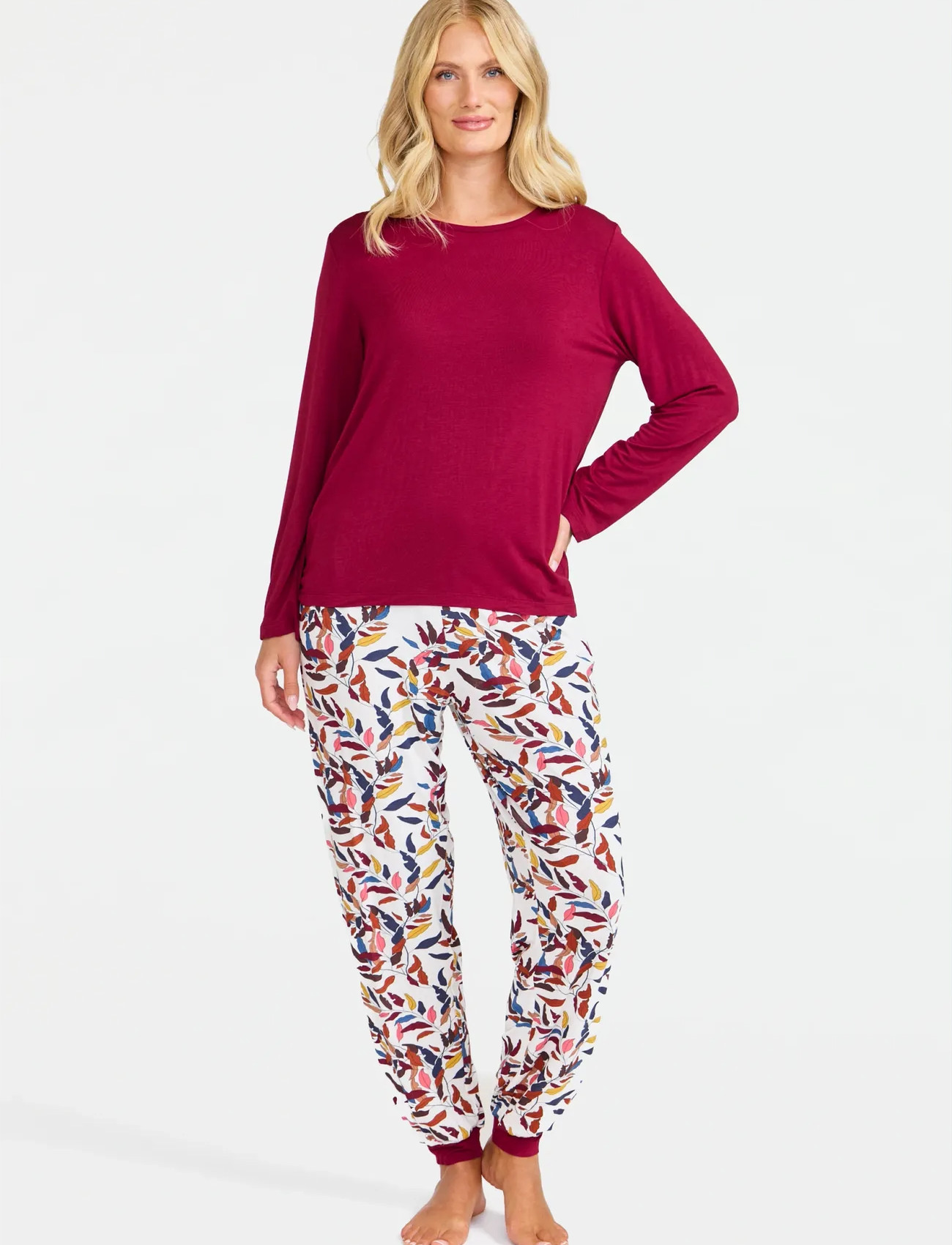 Damella of Sweden Pyjamas, L, Burgundy, Nat- Og Opholdstøj > Pyjamas (set), Dame