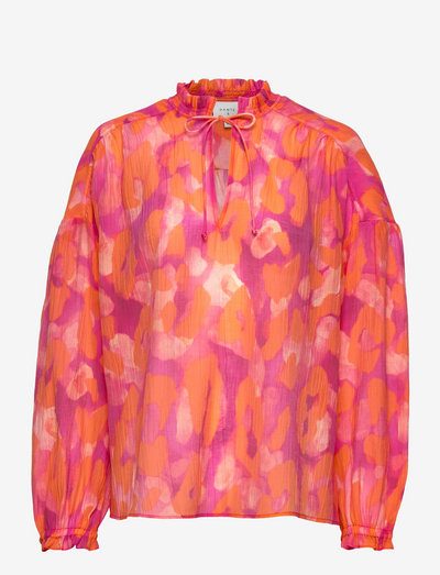 Cameron leopard blouse - langermede bluser - beetroot pink