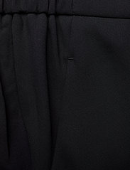 Day Classic Gabardine 