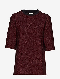 Day Isik - WINETASTING