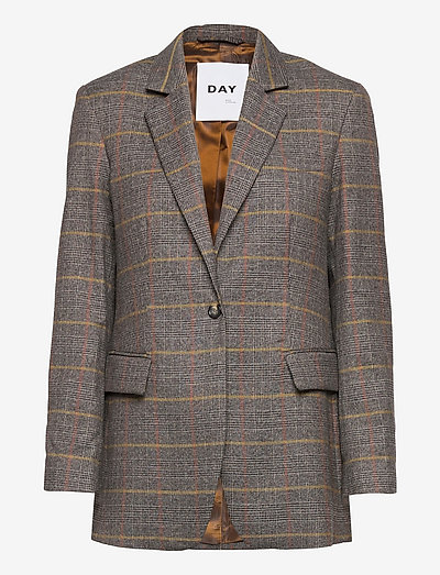 Day Birger et Mikkelsen