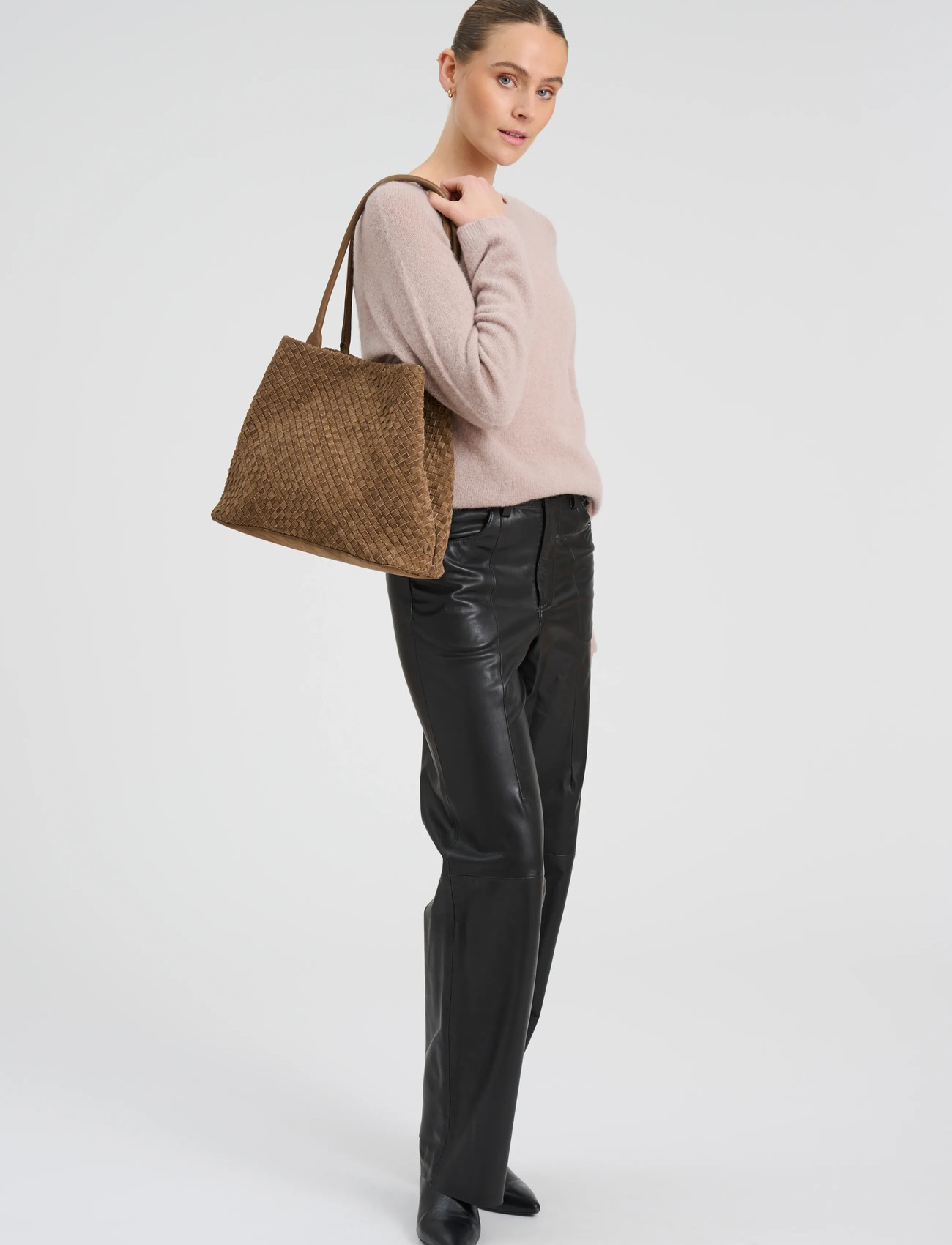 DEPECHE Berlin Handbag, One Size, Brown, Tasker > Tasker Med Tophåndtag, Dame