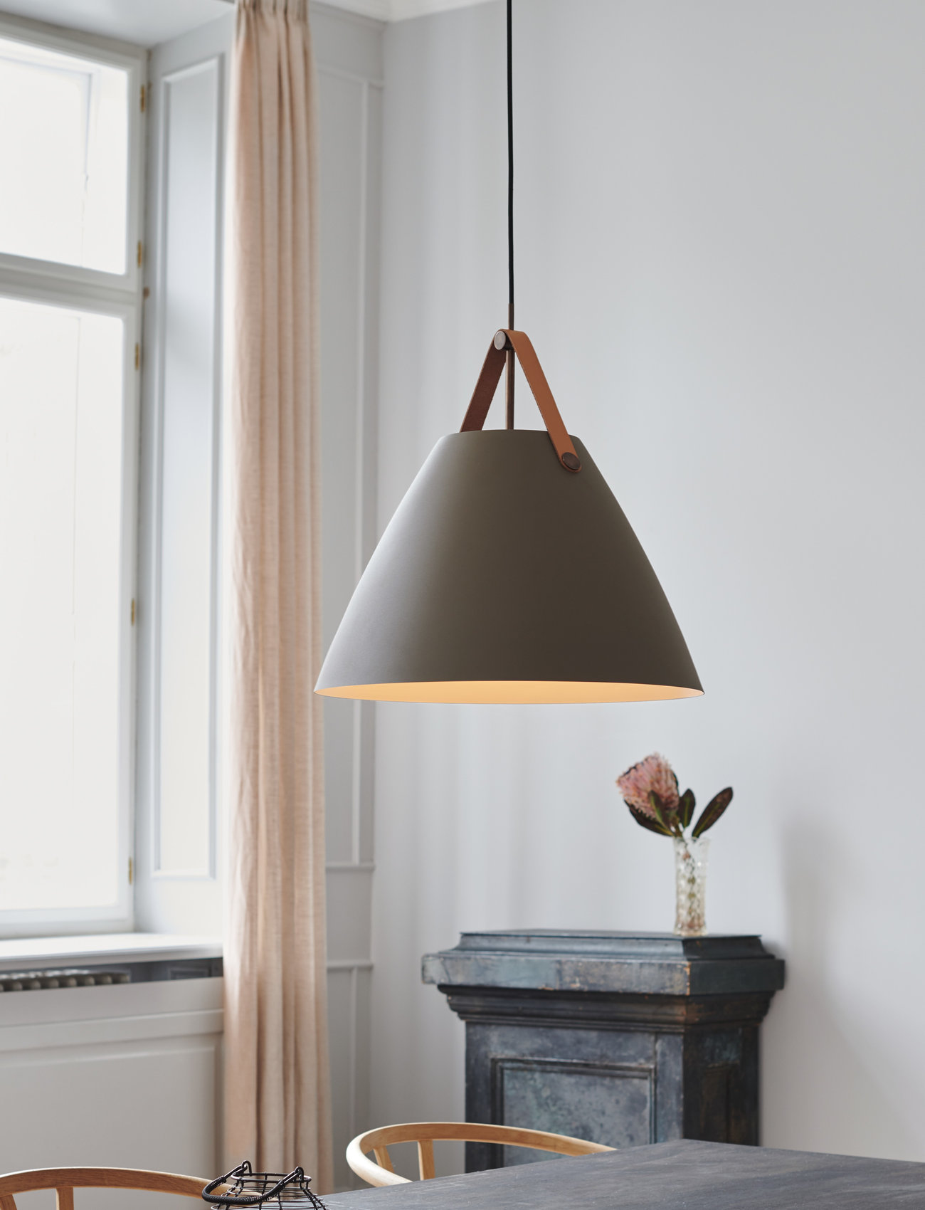 Design For The People Strap 48 | Pendel, One Size, Brown, Loftslamper > Pendellamper, Unisex